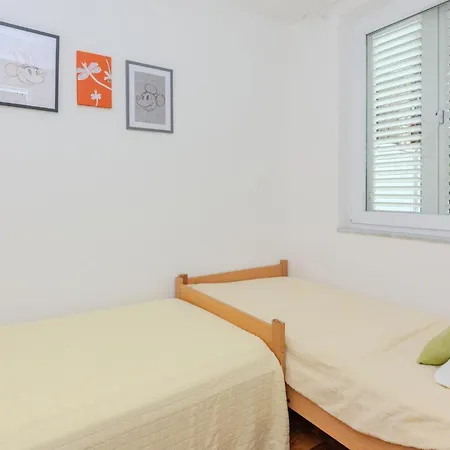 1 Bedroom Cozy In Nin
